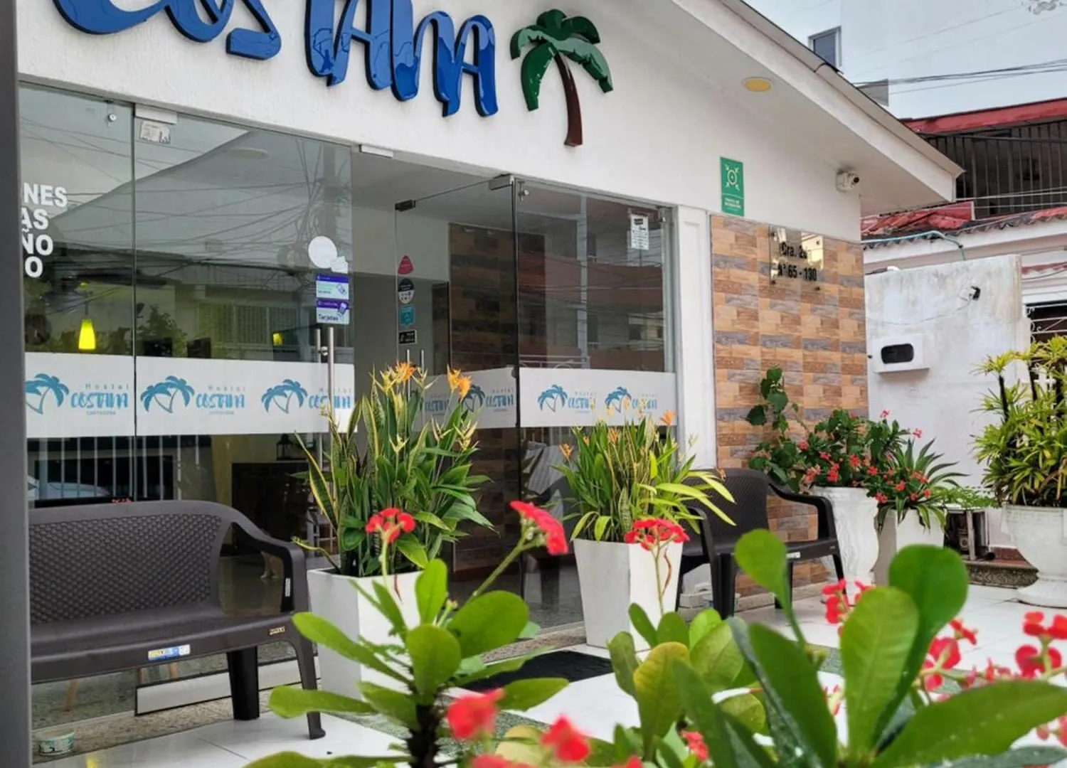 Costana - Hostal Cartagena Inn