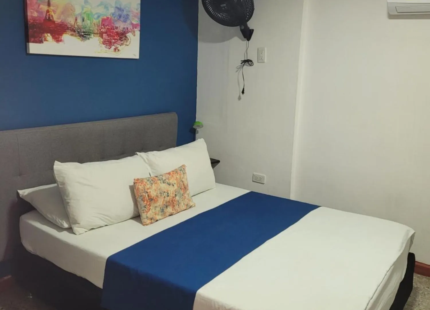 Costana - Hostal Cartagena Colombia